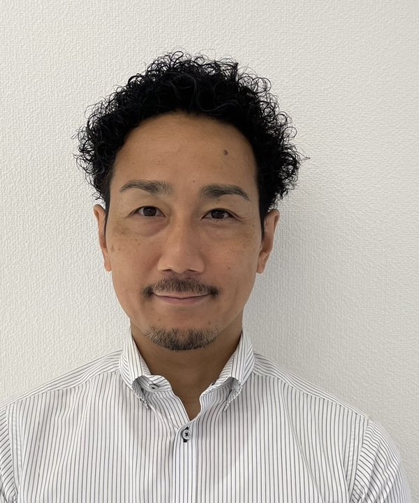金平 信輔